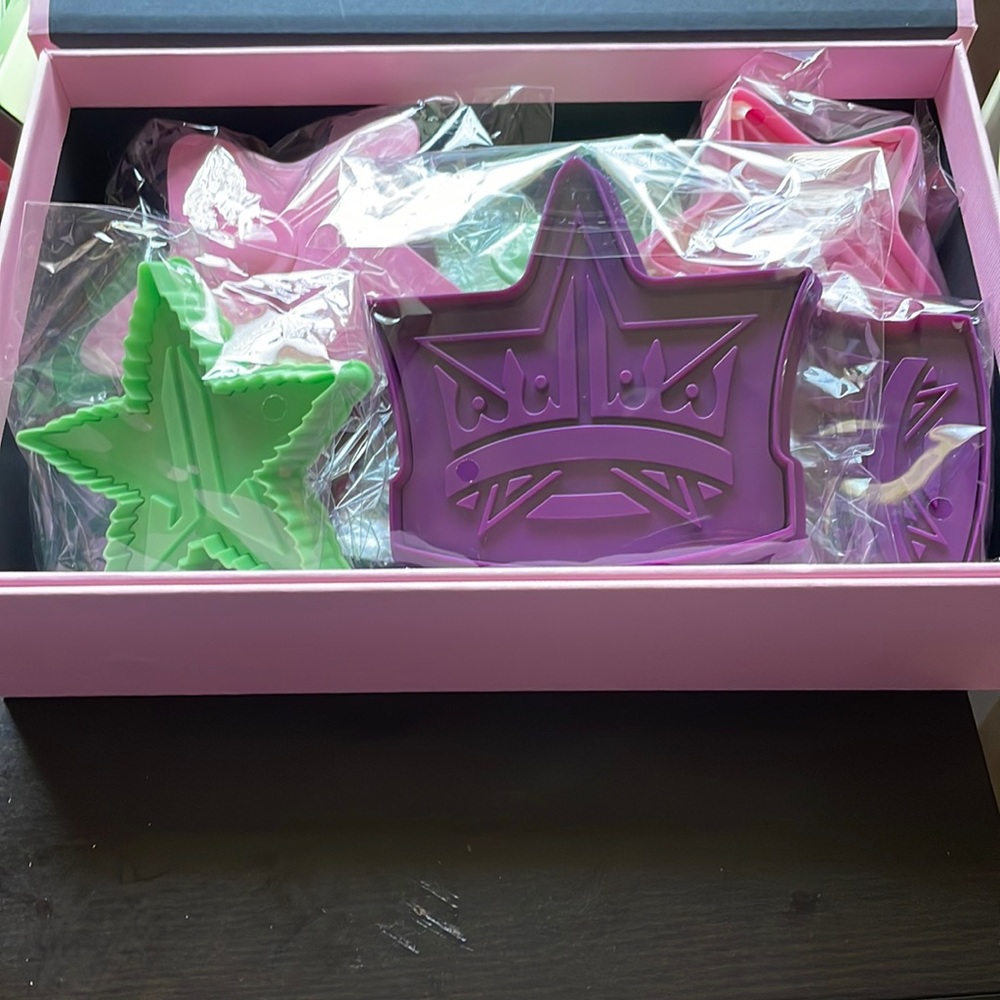 Cookie cutters